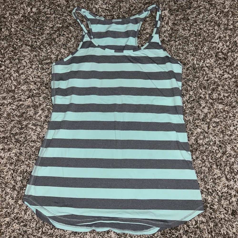 Lululemon tank